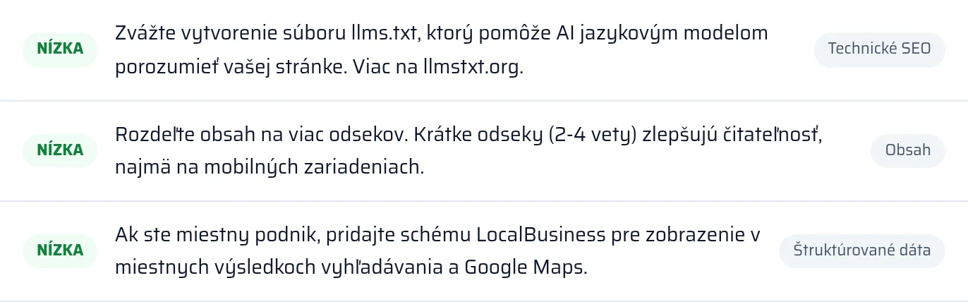 Výsledok kontroly llms.txt a štruktúrovaných dát v reporte so stavom nájdené alebo chýba